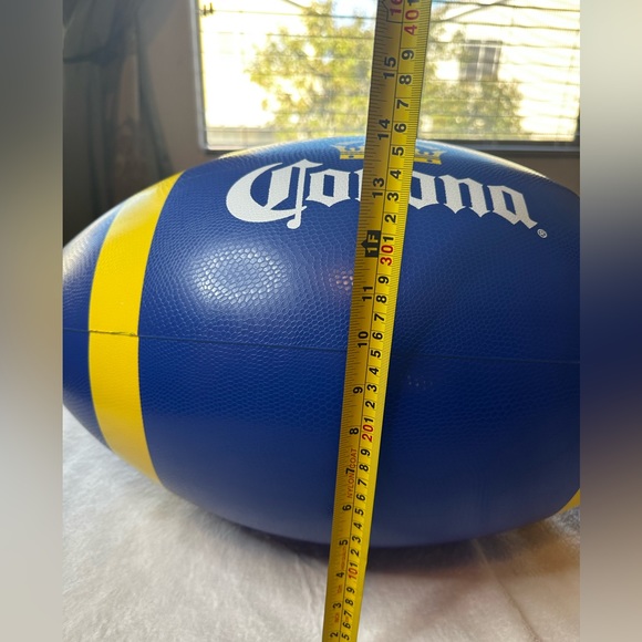 🏈 Inflatable Football - Picture 6 of 8